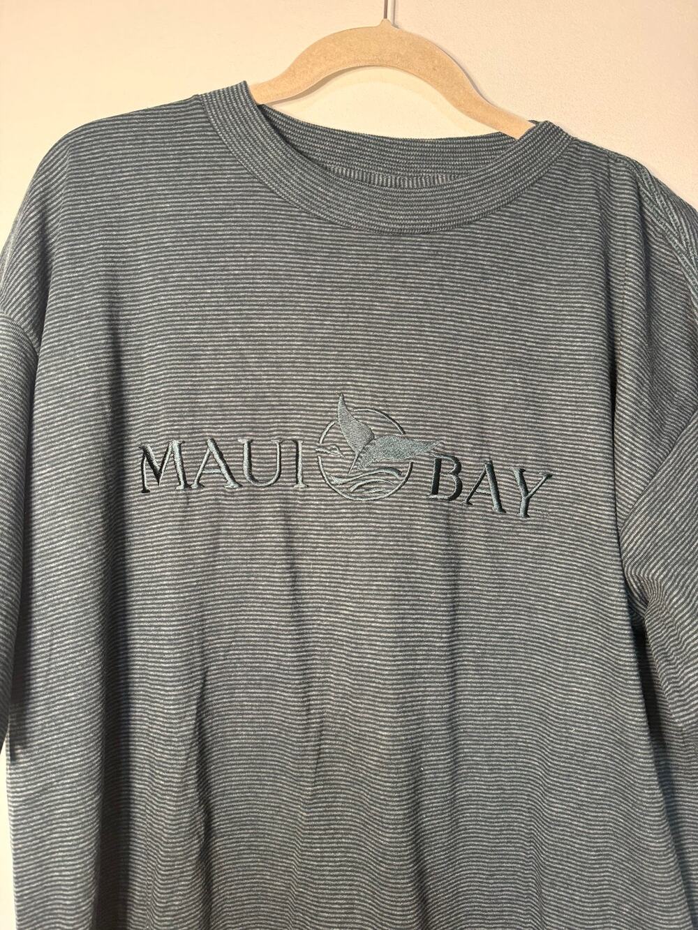 VTG Maui Bay Blue Striped Embroidered Whale Tail Tshirt Hawaii XL Single Stitch